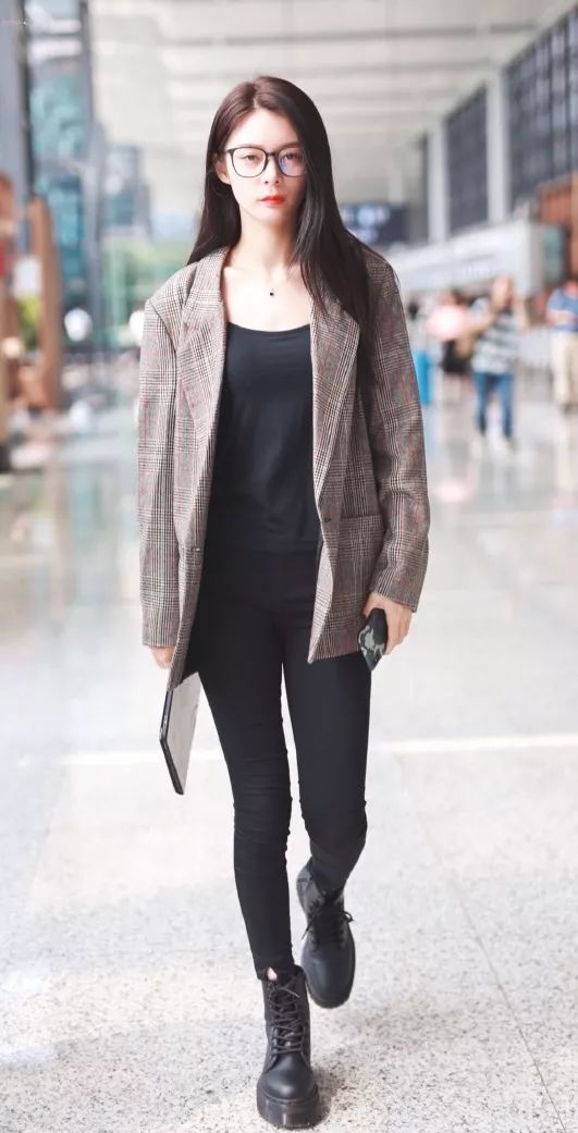 全网最火爆的高端马丁靴,最好看的马丁靴款式