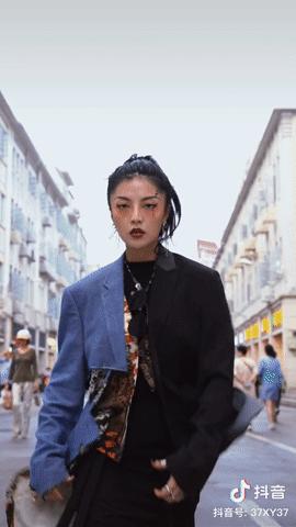 菜市场衣服怎么火了,菜市场衣服便宜吗