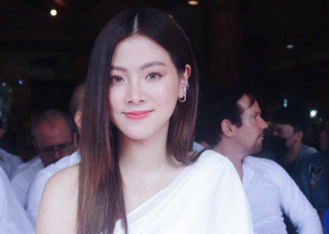 为什么泰国人晒不黑？他们用的泰国防晒霜不比大牌差，平价还好用