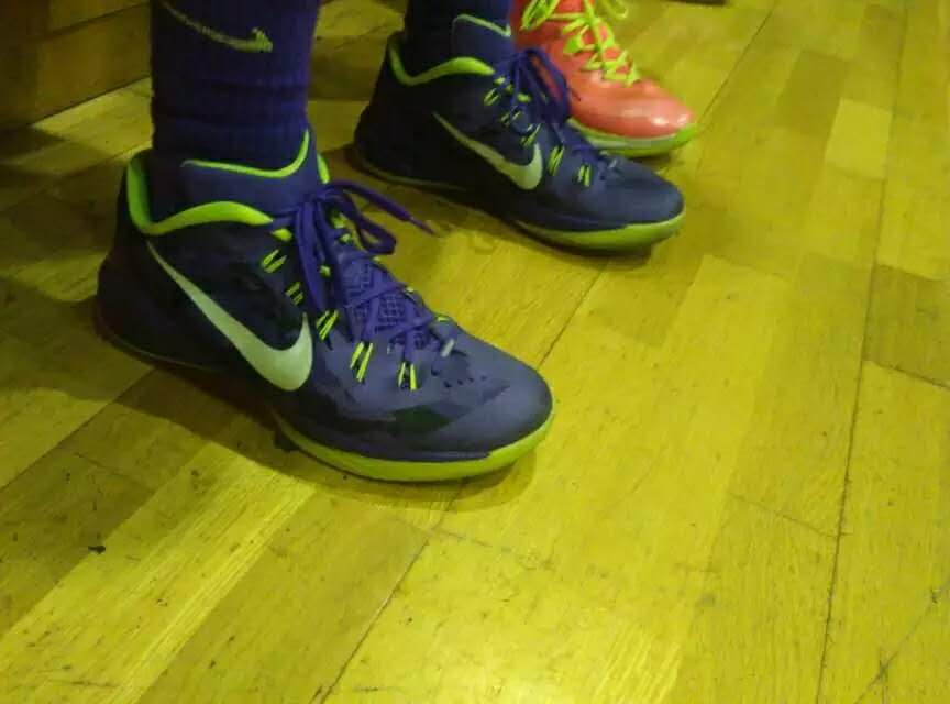 篮球装备老司机走心回顾评测：十年NIKEHYPERDUNK系列十代球鞋