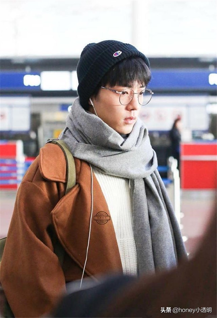 肖战同款毛线帽怎么戴好看,肖战帽子推荐