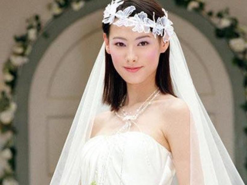 英皇老板杨受成和李嘉诚,英皇老板杨受成几个儿子