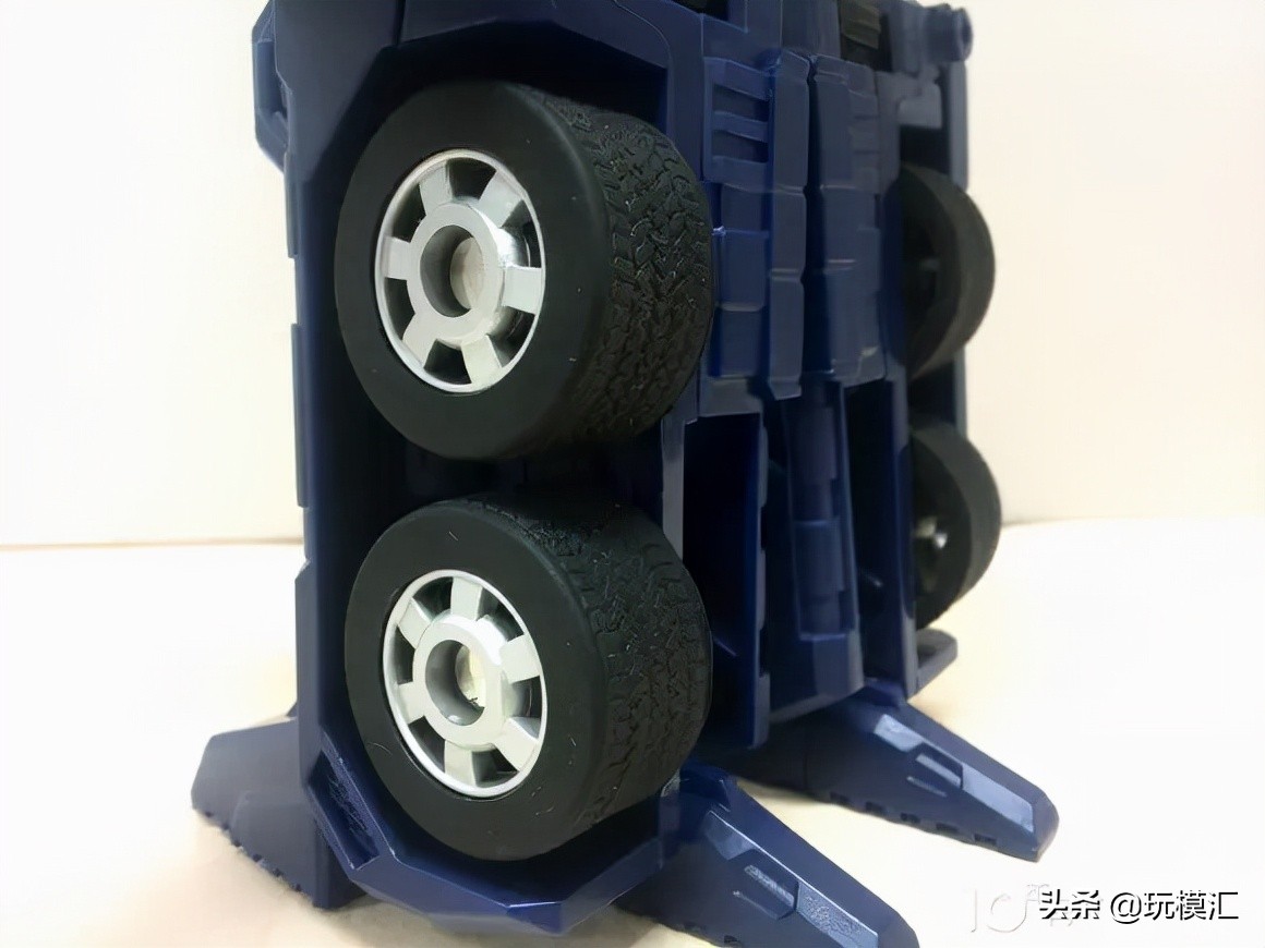 擎天柱电影版ls03玩具,03岁的玩具