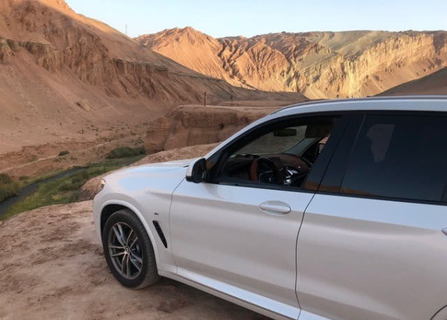 此地无垠试驾视频2020款宝马x3,宝马x3m2022款顶配火山红版试驾