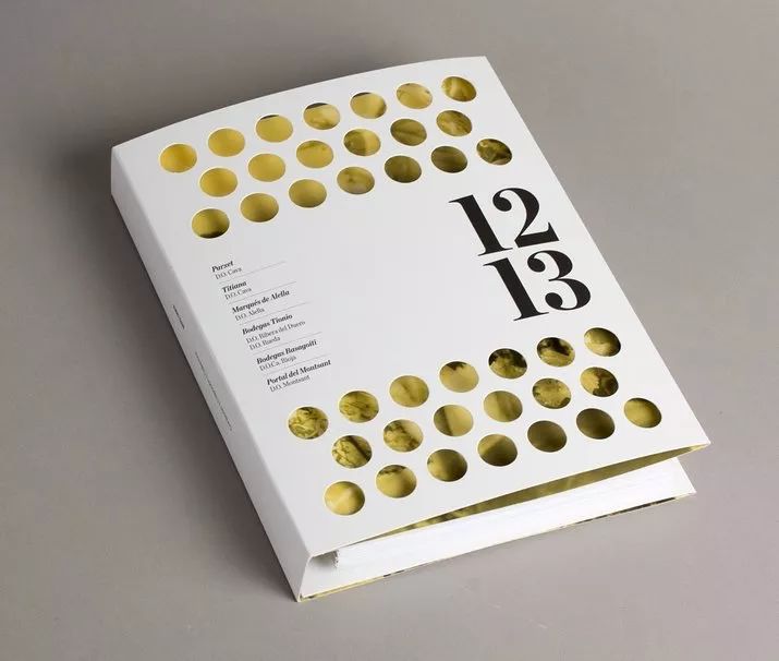 公司画册封面简单大气,红色画册封面手绘简约大气