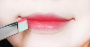 兰芝双色口红最新款,兰芝双色口红黑皮