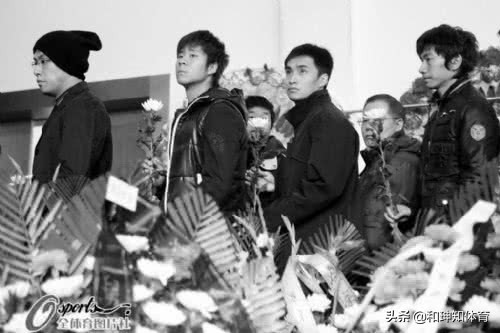 祭奠那些逝去的回忆,祭奠这些年逝去的青春