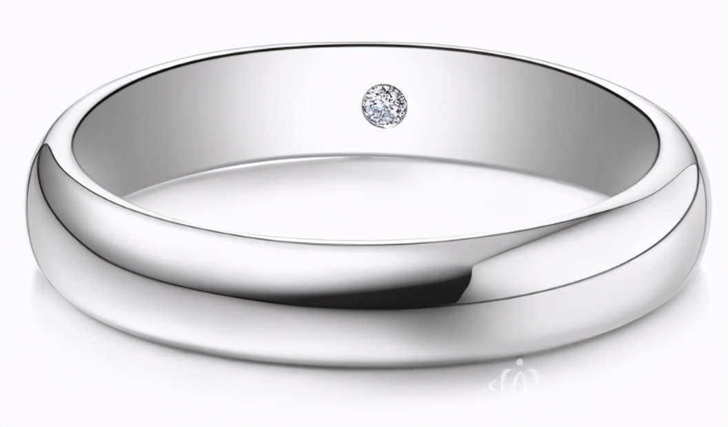 婚戒推荐注意事项,姜堰白金婚戒怎么选购的