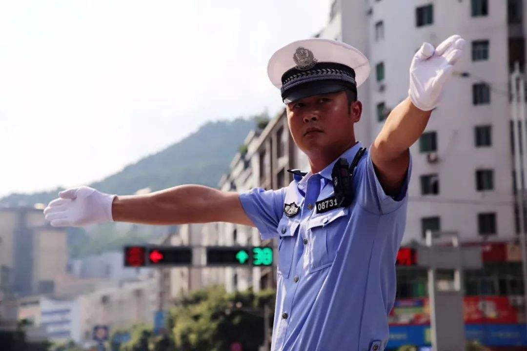 夏至三庚入伏今年有几伏,夏至三更数头伏是多久