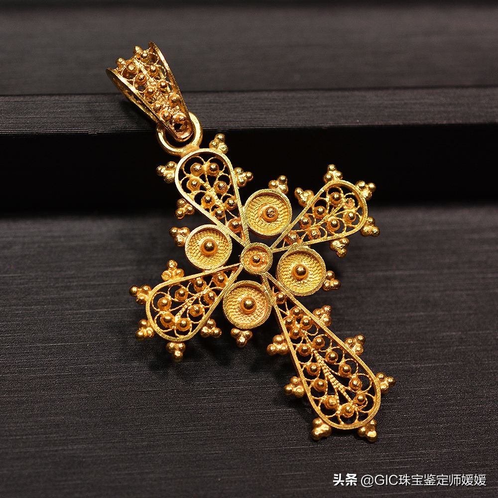 内行人告诉黄金品牌哪个靠谱,黄金买什么金好保值