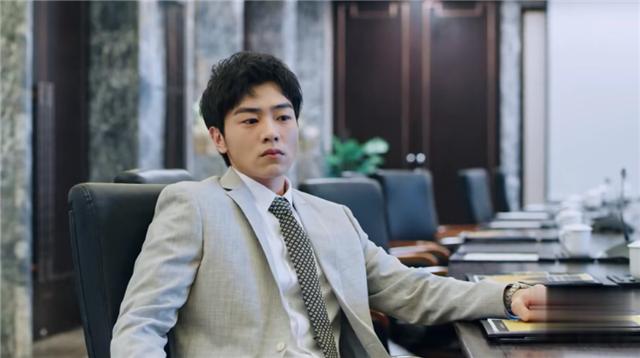 《我，喜欢你》路晋成功收购名庭集团，郑虹把顾胜男当准儿媳