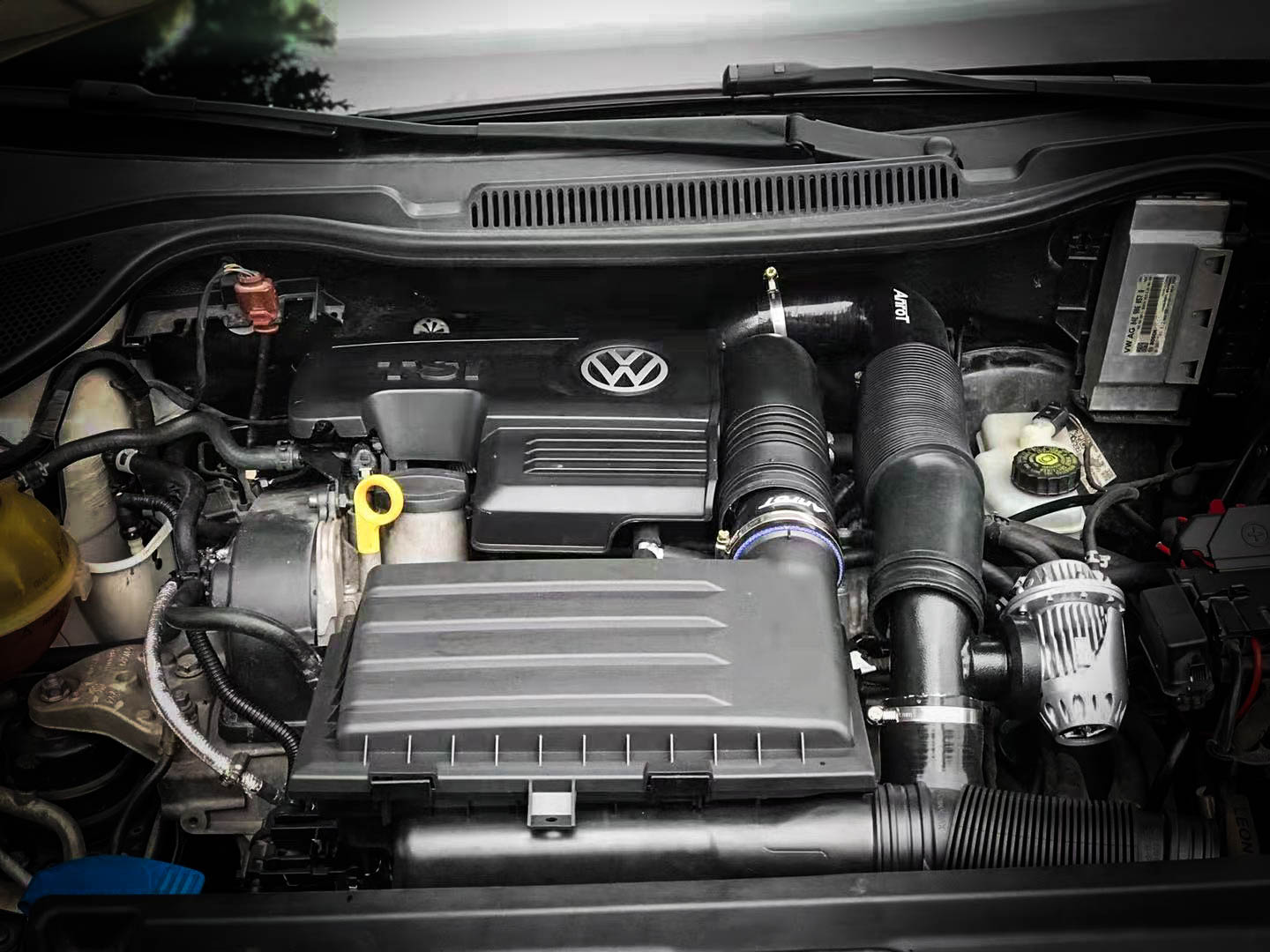 大众polo改1.6t,12年大众polo带涡轮增压吗