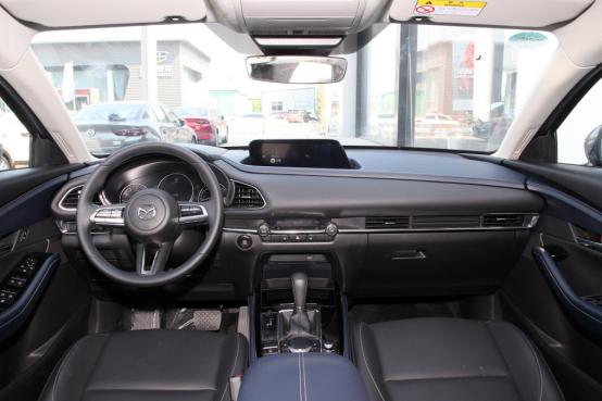 省油还得是日系车实拍马自达cx-30,马自达cx-30和本田xrv对比哪个好