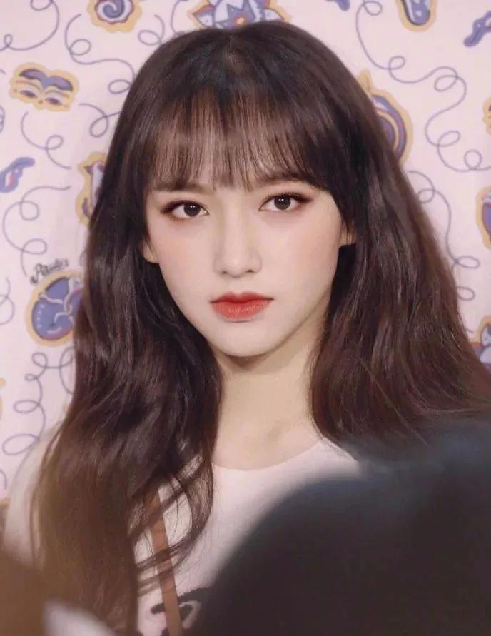 头顶发型蓬松技巧,40-50岁锁骨发型蓬松无需打理