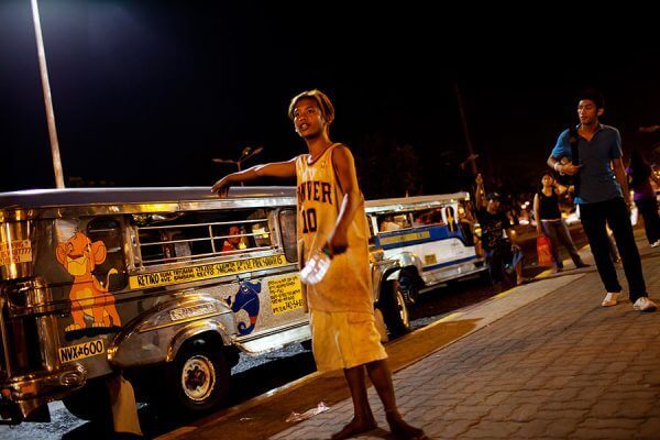 菲律宾富人和穷人的生活,菲律宾穷人经济收入