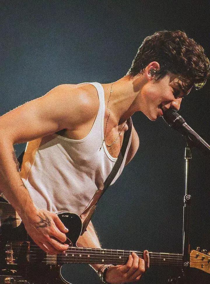 长得漂亮就是娘娘腔？现在的弟弟个顶个真材实料