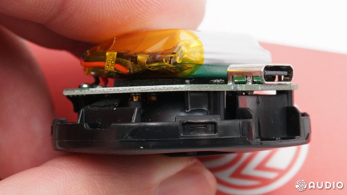 足球篮球蓝牙耳机拆解,足球款蓝牙耳机