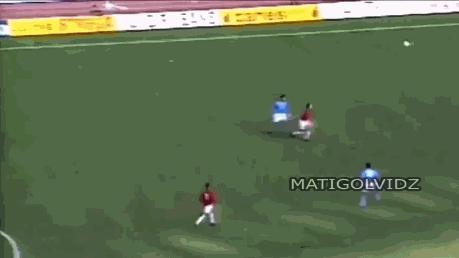 足球史上最强的前腰,谁是足球史上最完美的中锋模板