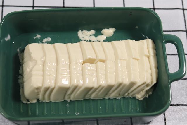 想要皮蛋嫩怎么做,皮蛋豆腐怎么做不出水