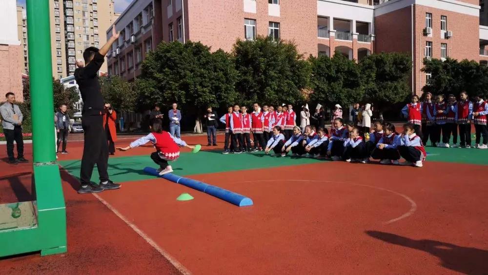 奉节中学生体育节,奉节中学课间操比赛