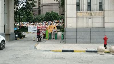 外来人员进小区门禁严不严,关于小区加强外来人员出入管控