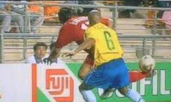 足球经典动作名字大全,十大足球巨星招牌动作