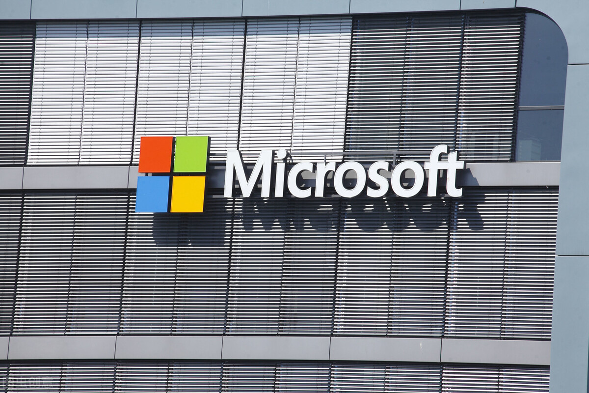 全球十大顶级羊绒大衣品牌,全球10大顶级品牌