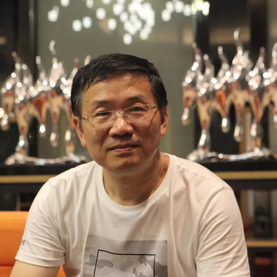 纸上的光影和字：6月30日，来看中国20位诗人的街拍摄影展