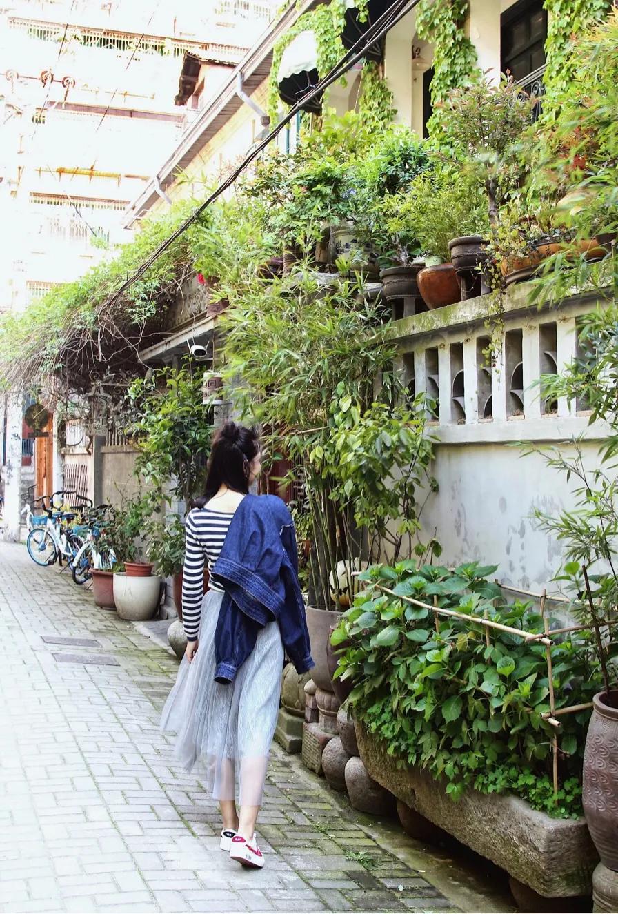 比监狱、“恐怖游轮”更让人沮丧的，是拿不到工资了