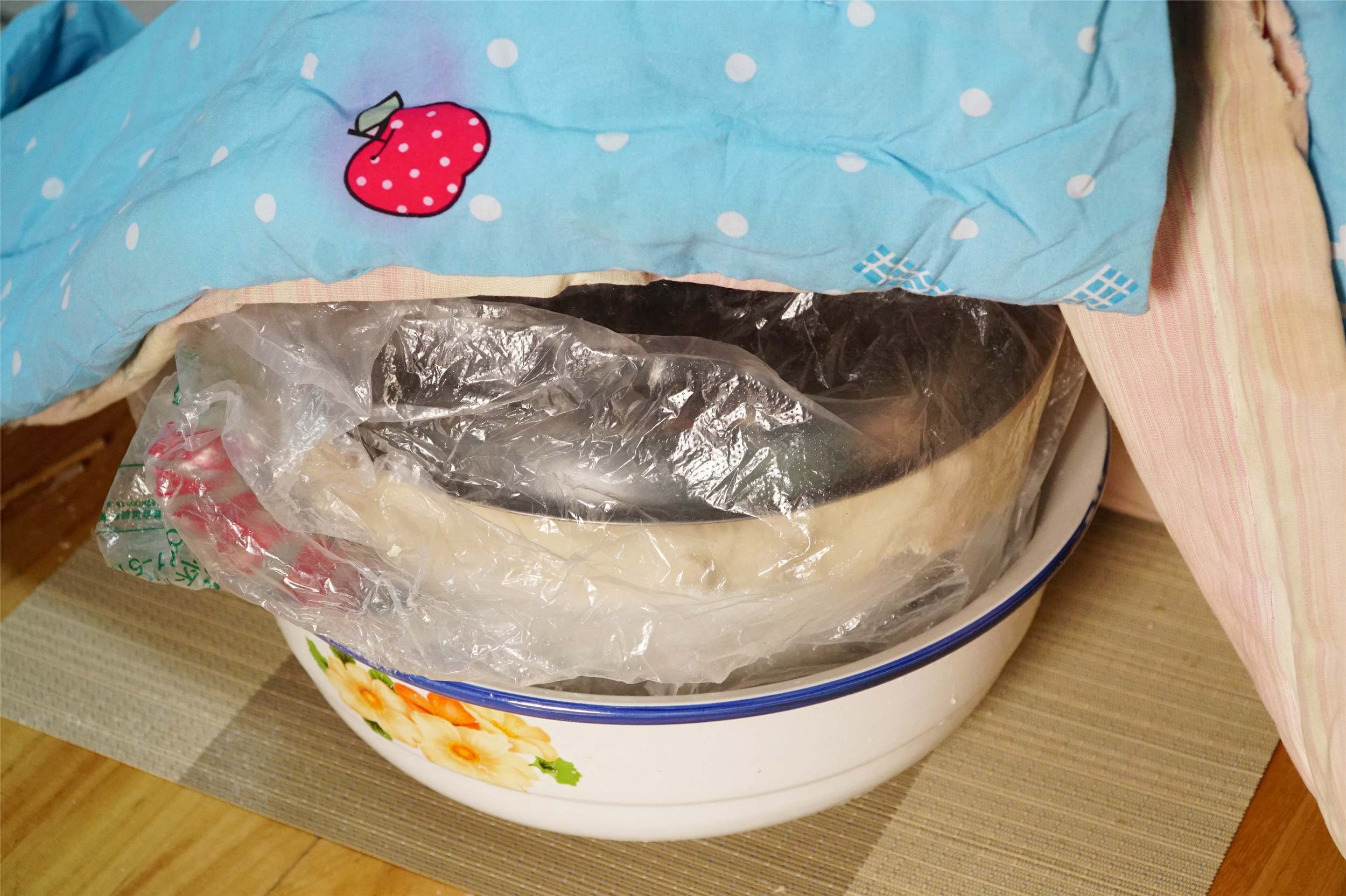 蒸馒头的正确方法面发不起来,天冷蒸馒头发面发不起来怎么办