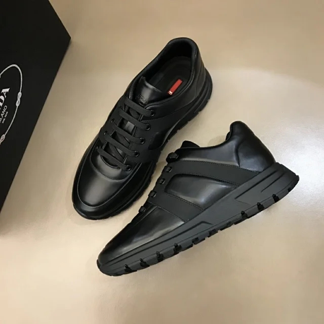 普拉达爆款鞋,普拉达2022年新款限量版