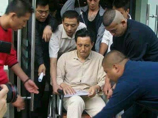 王伯昭被张卫健谢霆锋打片段,张卫健谢霆锋王伯昭事件