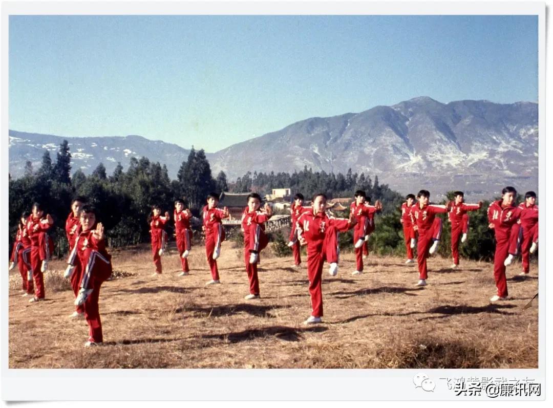 吴教练用英语怎么说,吴教练讲武术视频