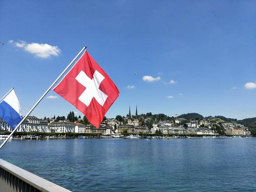 瑞士人的住房,住不起房子的人