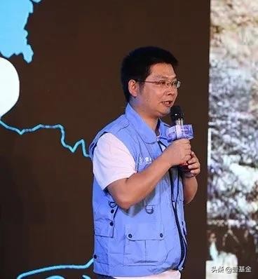 李健强弱音传奇,三十而立四十不惑李健