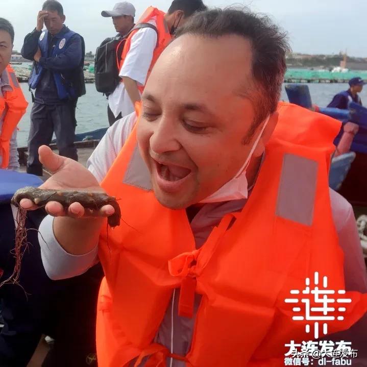 在大连留学生,在外国的中国留学生看国内美食