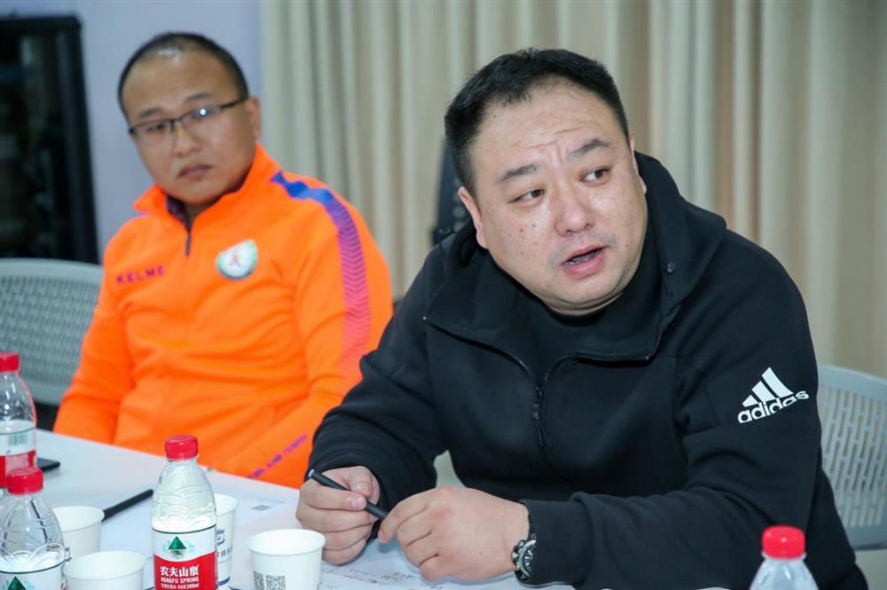 鸵鸟足球俱乐部洛阳,鸵鸟足球俱乐部报名费