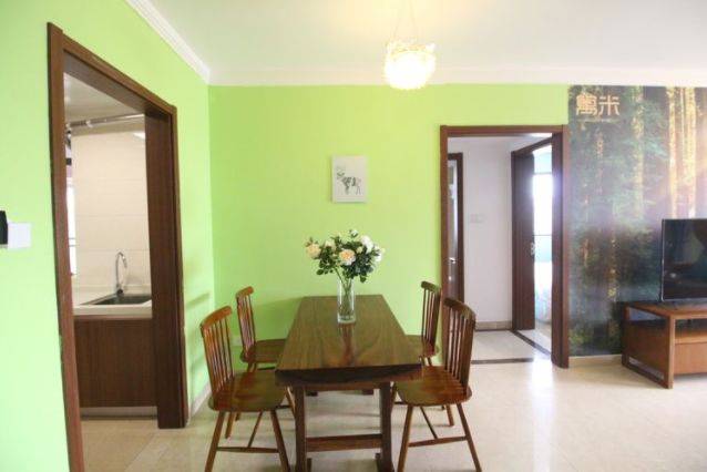 美的鹭湖99元3房一厅主题公寓,美的鹭湖附近公寓