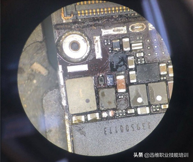 iphone6s进水不触摸,iphone6s进水了无法开机