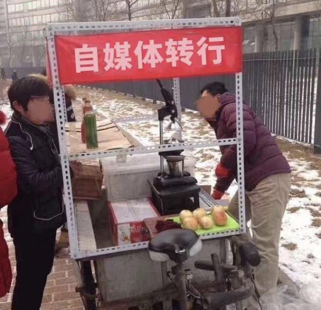 适合摆地摊的二手车,最适合穷人摆摊的三款车二手车