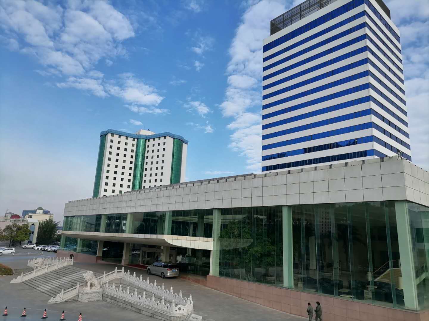 云南曲靖卷烟厂被收购了吗,云南曲靖卷烟厂招聘