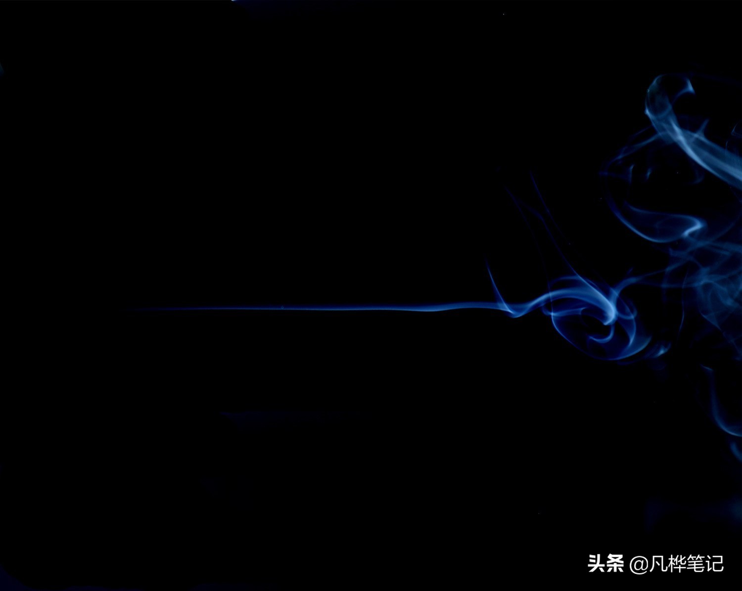 怎样夜晚拍出烟雾感,在家拍的烟雾氛围感