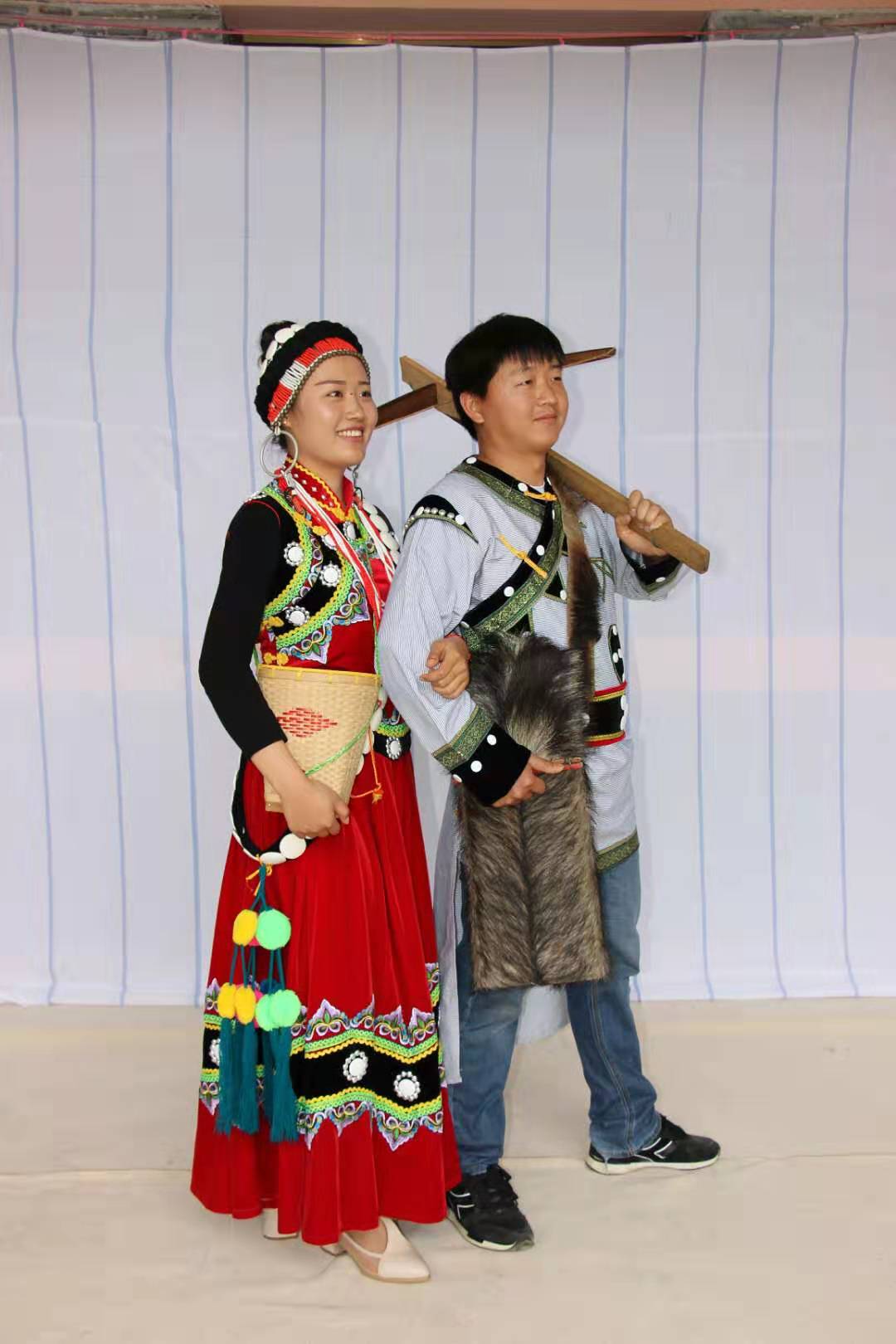 云南民族服饰网,面向全国火爆招商中