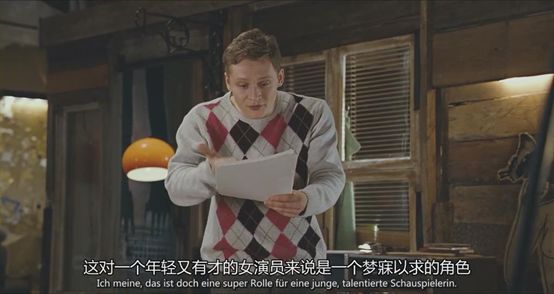 最适合躲在被子里看的电影,适合躲在被子里面看的电影