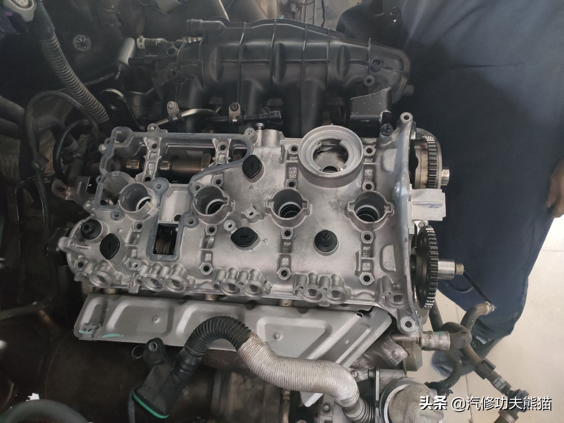 2011款奥迪q5烧机油怎么彻底解决,奥迪q5三代ea888发动机烧机油原因