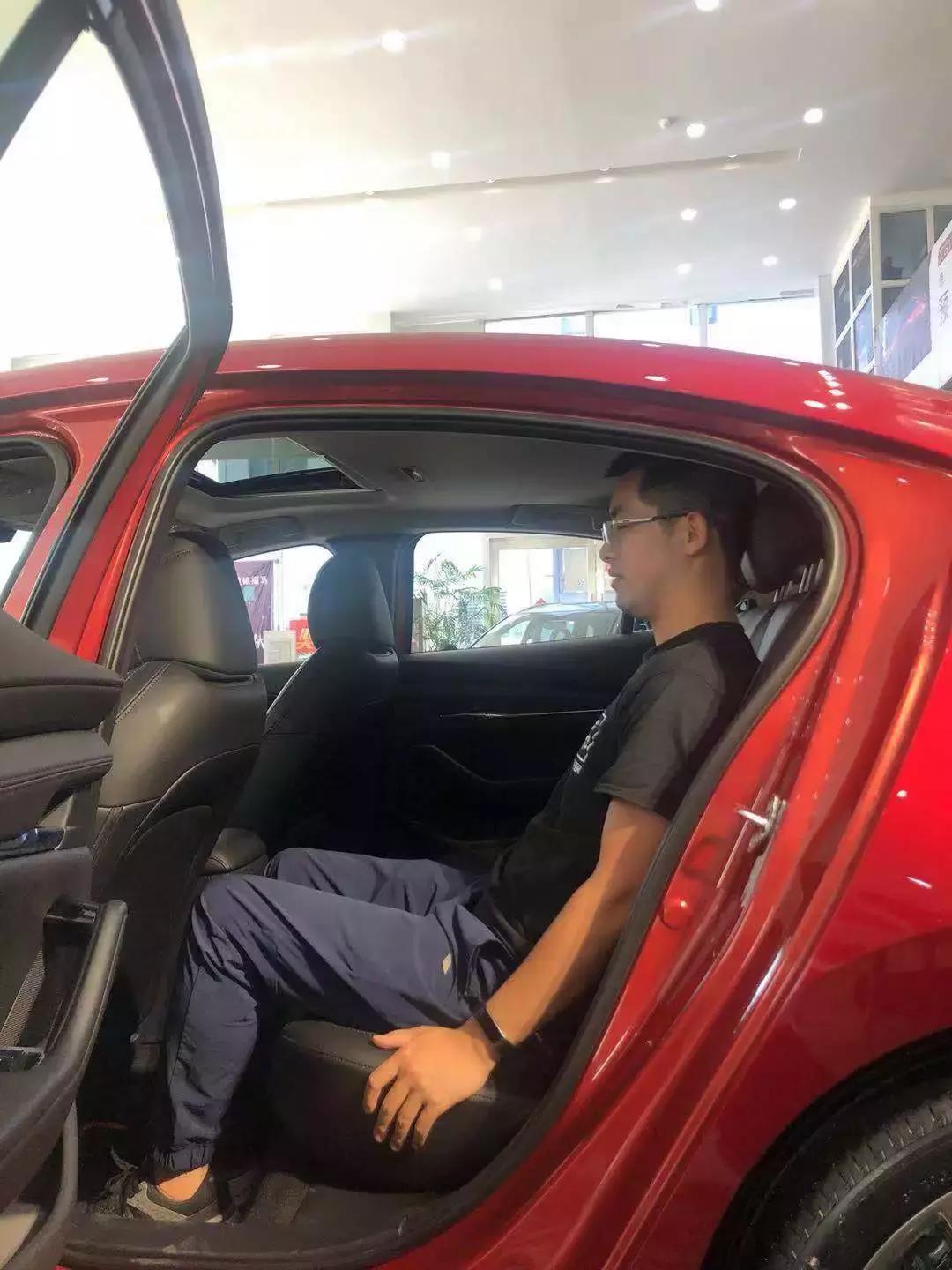 全新马自达三试驾,试驾全新马自达3两厢版视频