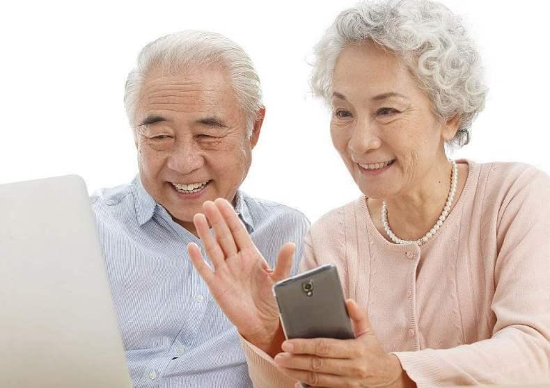 老人跟不上互联网时代,互联网没有老人吗