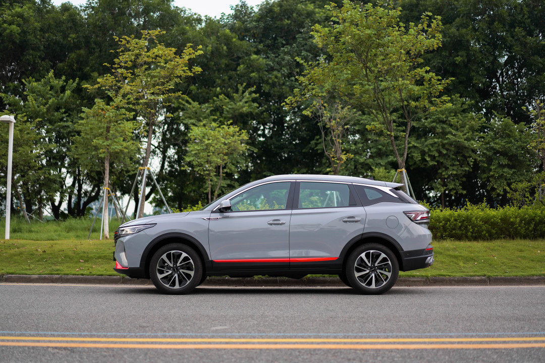 东风风神ax7马赫版df31使用说明书,风神ax7马赫版df41有没有5g网络