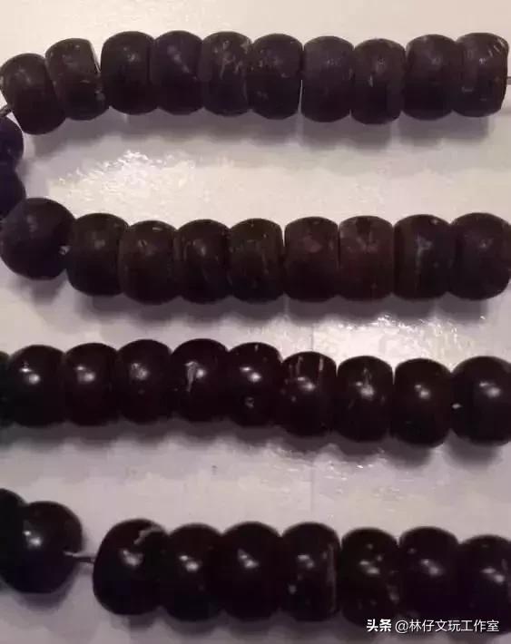 见识下玩友花十块钱买的椰壳手串如何玩出一万元的效果