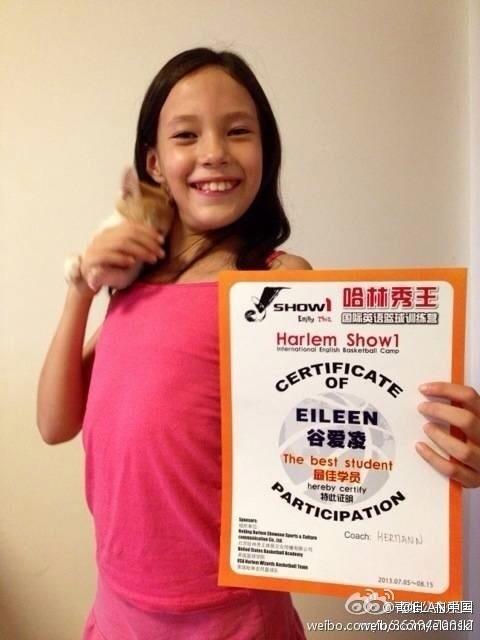 爽文般人生！天才学霸+世界冠军+绝美模特，17岁中美混血女孩火了